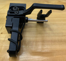 Load image into Gallery viewer, Ripcord MAX Fall-Away Arrow Rest