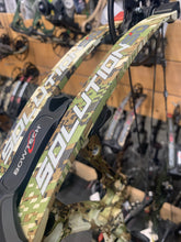 Load image into Gallery viewer, Bowtech Solution SD Compound Bow