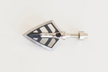 Load image into Gallery viewer, DirtNap Gear D.R.T. 150/175 grain Stainless Steel Broadheads (3 pk)
