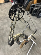 Load image into Gallery viewer, Mission Craze - USED BOW
