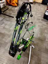 Load image into Gallery viewer, Mission Craze - #2 - USED BOW (RH)
