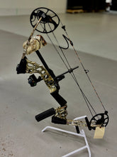 Load image into Gallery viewer, Mission Craze - #3 - USED BOW (RH)
