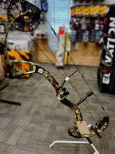 Load image into Gallery viewer, PSE X Force - USED BOW (RH)
