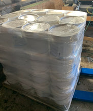 Load image into Gallery viewer, White N Glossy Icing 43lb Bear Bait
